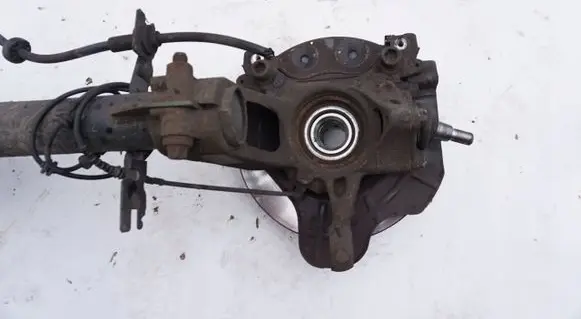 Volvo XC40 Front wheel hub spindle knuckle