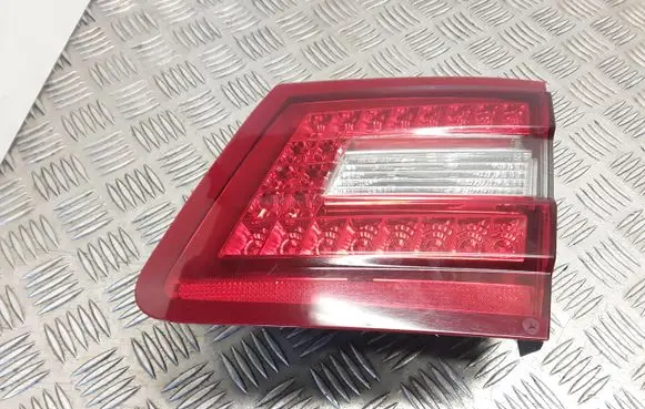 Mercedes-Benz E W212 Tailgate rear/tail lights 2128201064