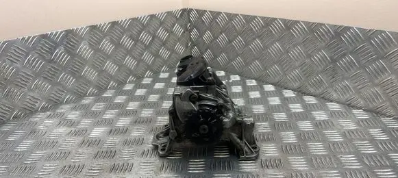 BMW 3 F30 F35 F31 Oil pump 8513665 11418513665 62440410