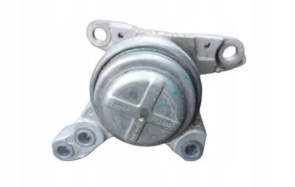 Ford Fusion II Engine mount bracket BG916F012B