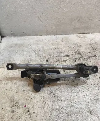 Peugeot 107 Front wiper linkage and motor 53565002
