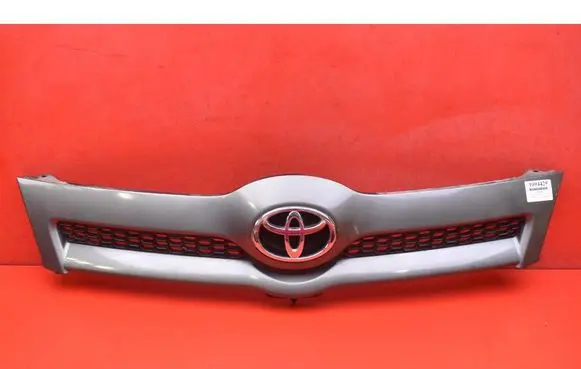 Toyota Corolla Verso E121 Front grill 531170F010