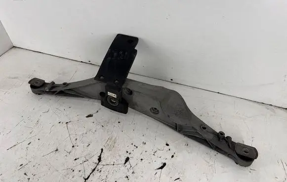 BMW X1 F48 F49 Rear differential/diff mount bracket 6852896 6868778 33366858474