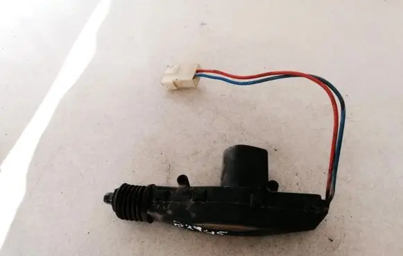 Nissan Almera Central locking motor 