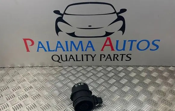 BMW 1 E81 E87 Mass air flow meter 0281002567