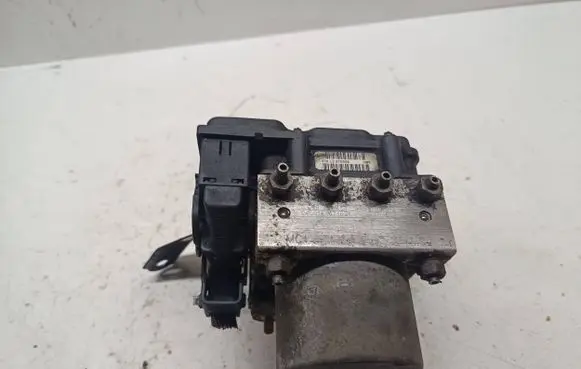 Toyota Corolla Verso AR10 ABS Pump 0265231484 445100F010 04061441621