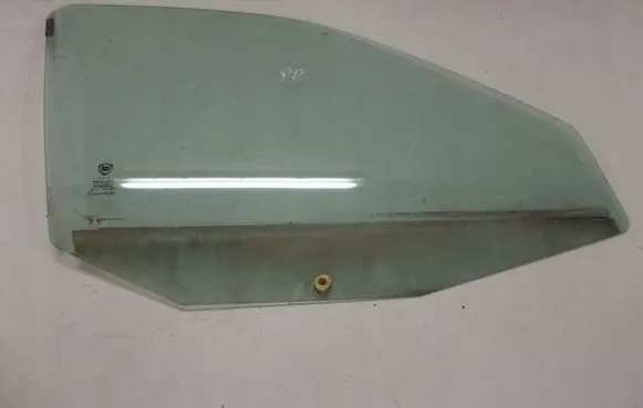 Fiat Lybra Front door window glass four-door 