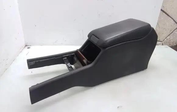 Mercedes-Benz E W210 Armrest