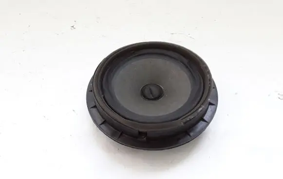 Suzuki SX4 Front door speaker 3910262J10