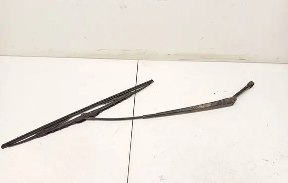Audi A4 S4 B5 8D Front wiper blade arm 
