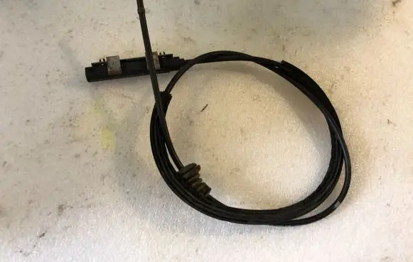 Volkswagen PASSAT CC Engine bonnet/hood lock release cable 3C1823535