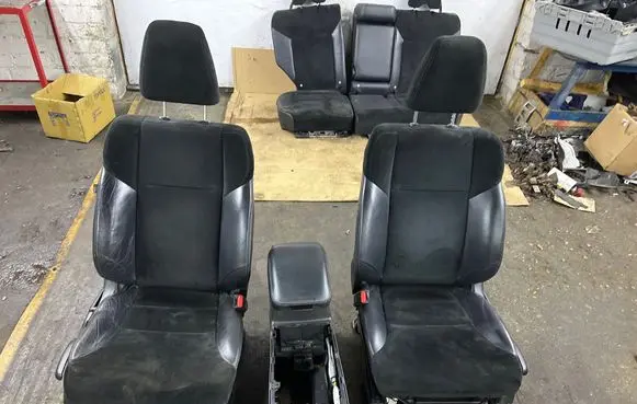 Honda CR-V Seat set 