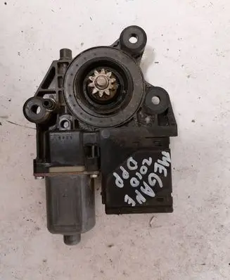 Renault Megane III Front door window regulator motor 965368200 100818 HW007