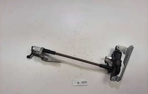 Mercedes-Benz R W251 Vent window/glass motor A2516700404