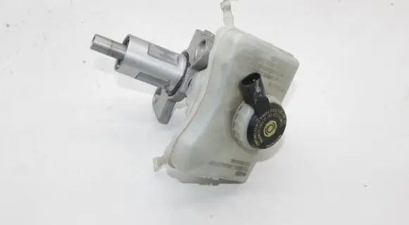 Audi A5 Sportback 8TA Master brake cylinder 8K0611301A