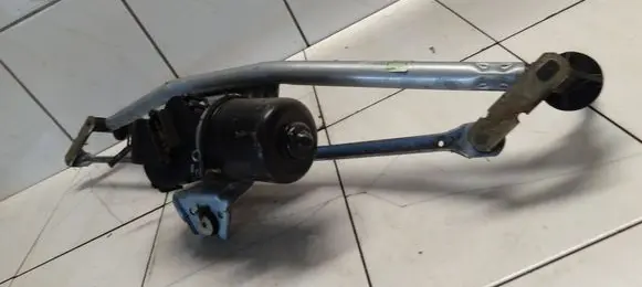 Renault Kangoo I Front wiper linkage and motor 8200J22345C