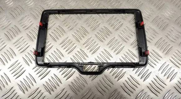 Radio/GPS head unit trim