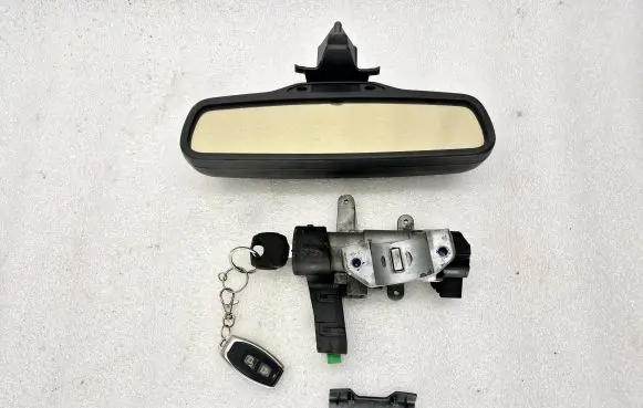 Volvo XC70 Engine ECU kit and lock set 8666708 01W102 10940110