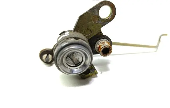 Toyota Yaris Coupe door lock (next to the handle) 