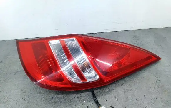 Hyundai i30 Rear/tail lights 082211945RDEPO