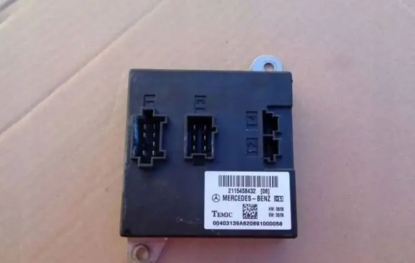 Mercedes-Benz E W211 Comfort/convenience module 2115458432