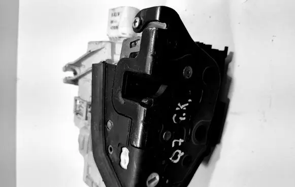 Audi Q7 4L Rear door lock 3C4839015G