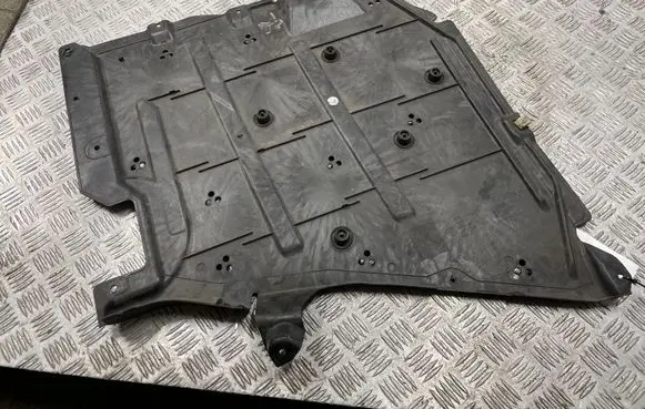 BMW 3 G20 G21 Front bumper skid plate/under tray 7435559