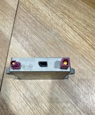 Audi Q7 4L Aerial antenna amplifier 8E0035456C 09104112