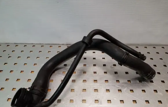 Volkswagen PASSAT B6 Engine coolant pipe/hose 3C0122101BC