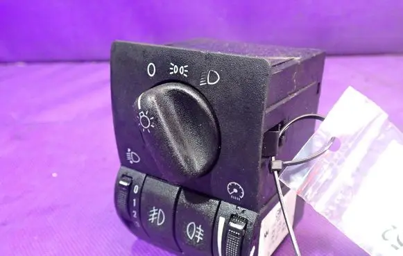 Opel Astra G Light switch 09180771