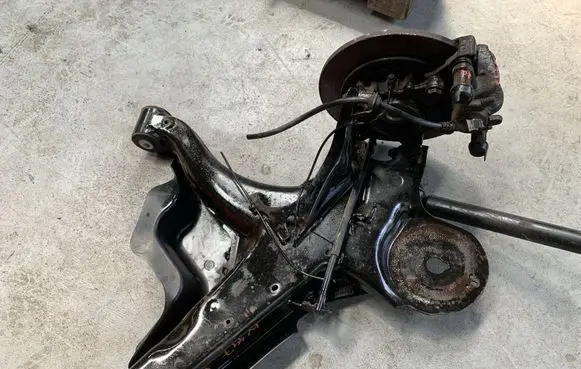 Mercedes-Benz Vito Viano W447 Rear wheel hub A4473570106