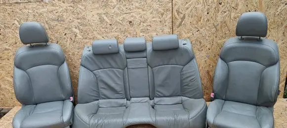 Seat set