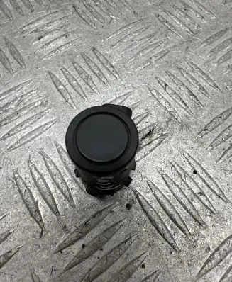 Ford Focus Parking PDC sensor 1687755