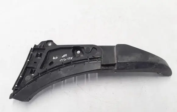 Volvo XC90 Front bumper mounting bracket