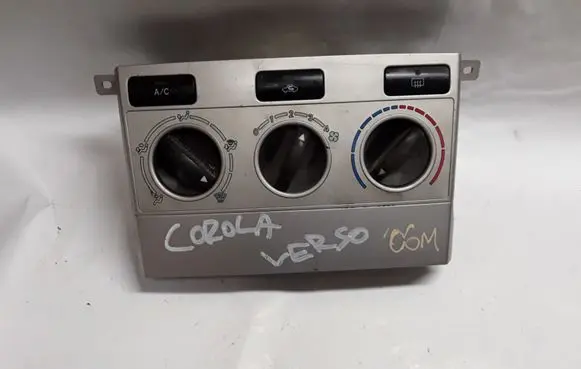 Toyota Corolla E120 E130 Climate control unit 559000F011 69670001