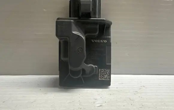 Volvo S90, V90 Fuel injection pump control unit/module 32312196