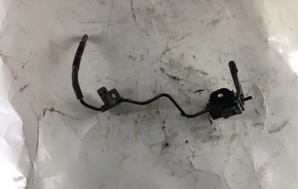 KIA Sorento Valve vacuum 