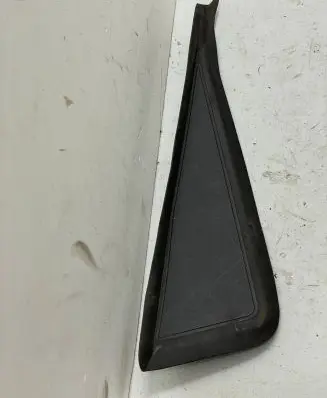 BMW i8 Windshield trim 7387573 10808611