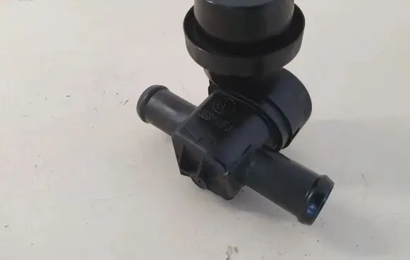 Audi A5 8T 8F Coolant heater control valve 1J0819809