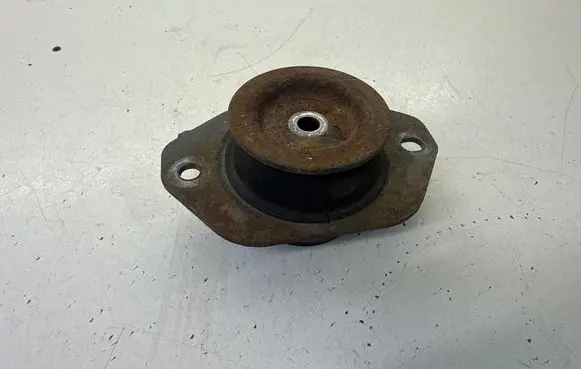 Opel Vivaro Gearbox mount 8200065989 91167992
