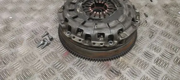 BMW 3 E90 E91 Clutch set kit 7556565