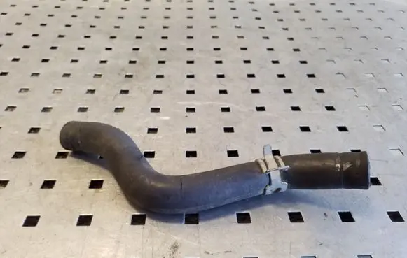Opel Frontera B Engine coolant pipe/hose