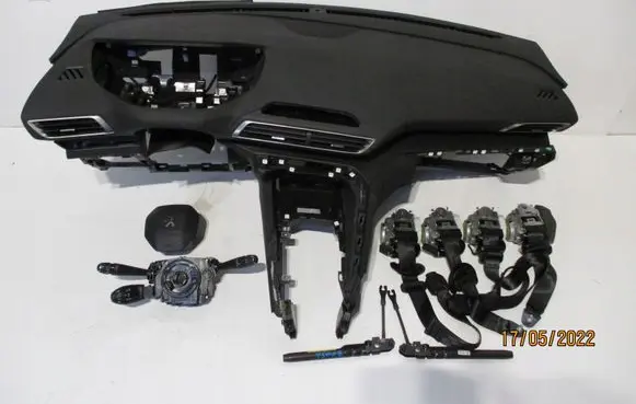 Peugeot 5008 II Front bumper support beam 