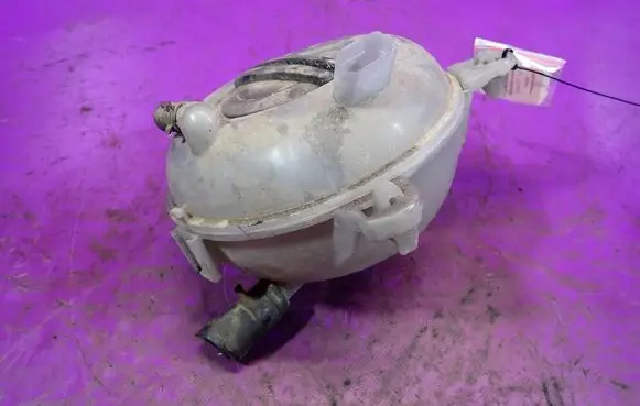 Volkswagen Golf VII Coolant expansion tank/reservoir 