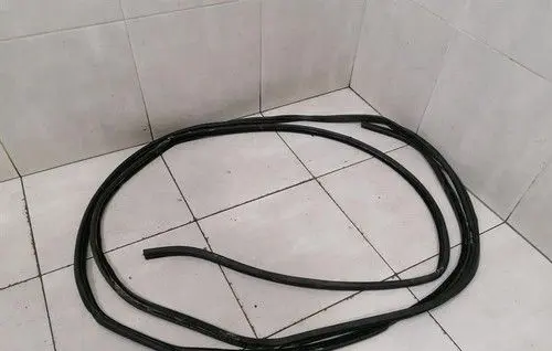 TVR Tuscan 3gen Rear door rubber seal (on body)