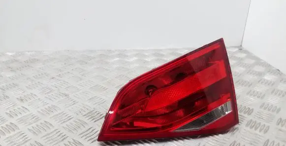Audi A4 S4 B8 8K Tailgate rear/tail lights