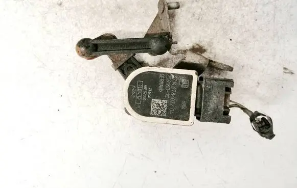 BMW 5 F10 F11 Front height sensor lever 37146784072 25916010