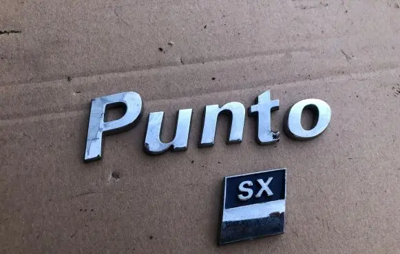Fiat Punto (188) Manufacturers badge/model letters 
