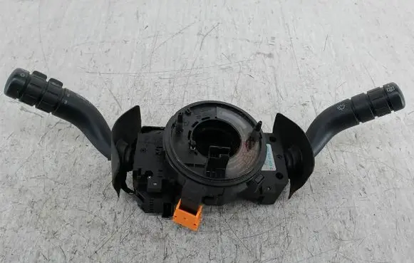 Wiper turn signal indicator stalk/switch