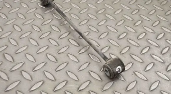 Dodge Challenger Rear anti-roll bar/stabilizer link 